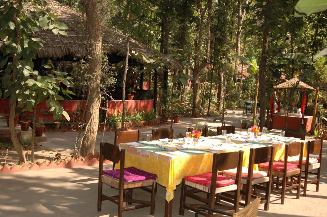 Kanha Jungle Lodge Dhanwār Esterno foto